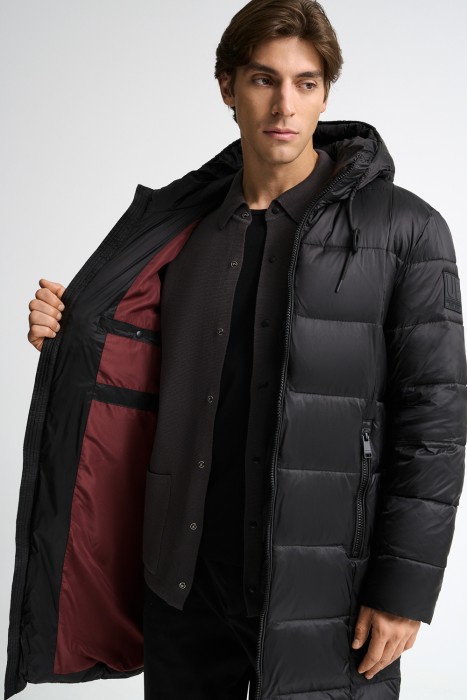 удлиненная зимняя куртка из россии вид сбоку