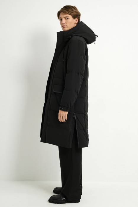 удлиненная зимняя куртка из россии вид сбоку