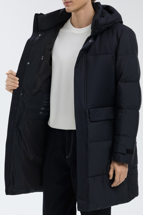 удлиненная зимняя куртка из россии вид сбоку