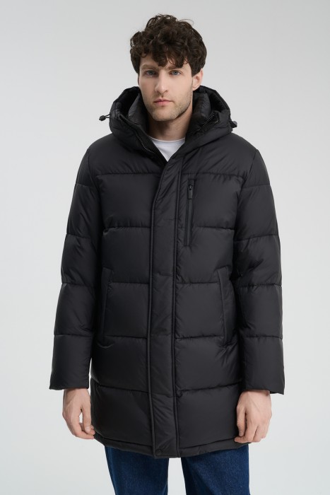 удлиненная зимняя куртка от бренда снежная королева вид слева