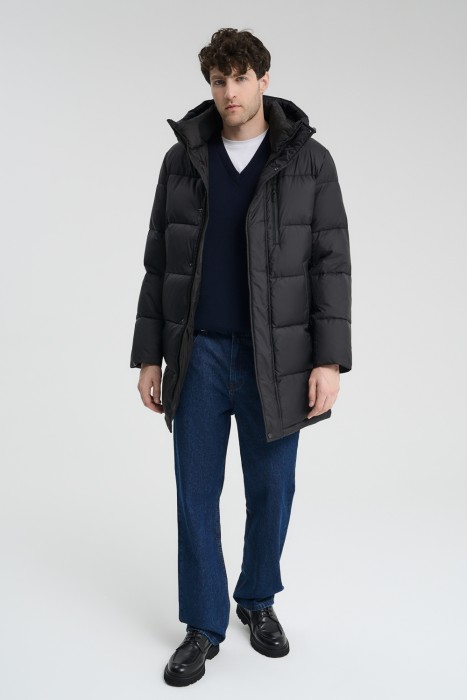 удлиненная зимняя куртка из россии вид сбоку