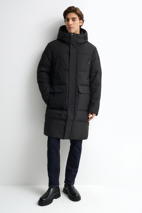 удлиненная зимняя куртка от бренда снежная королева вид слева