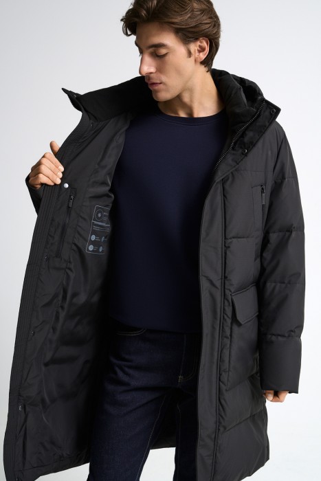 удлиненная зимняя куртка из россии вид сбоку