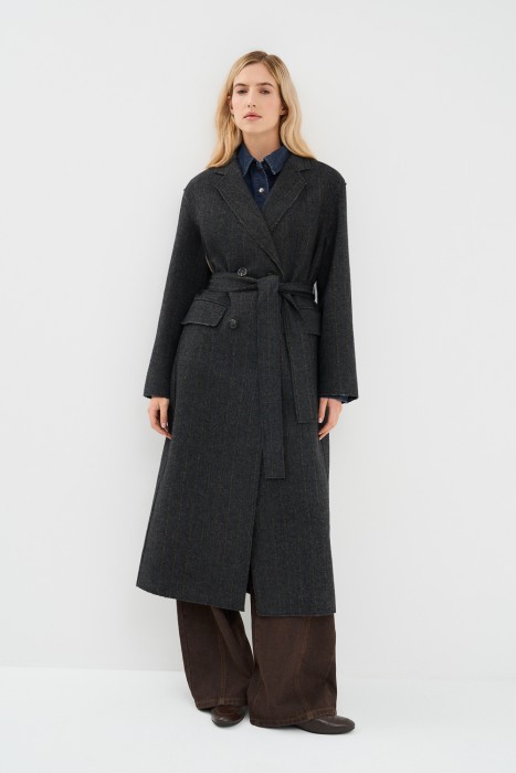 удлиненное пальто с поясом от бренда снежная королева вид слева