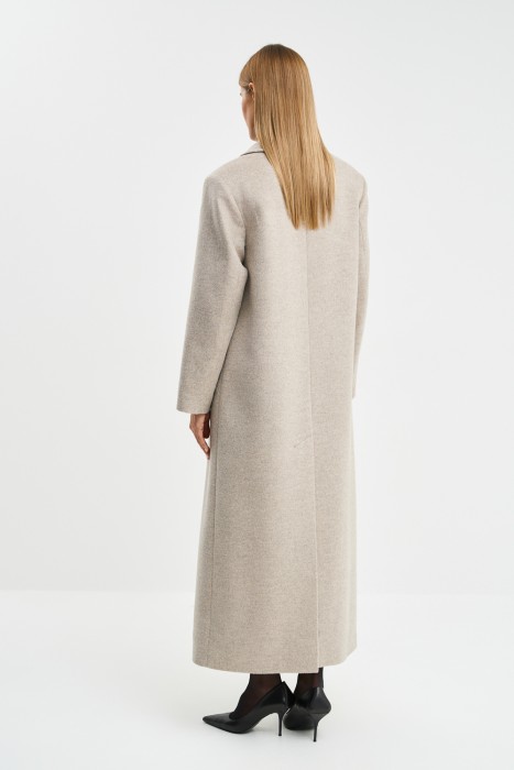 удлиненное пальто по цене 14390 руб вид справа