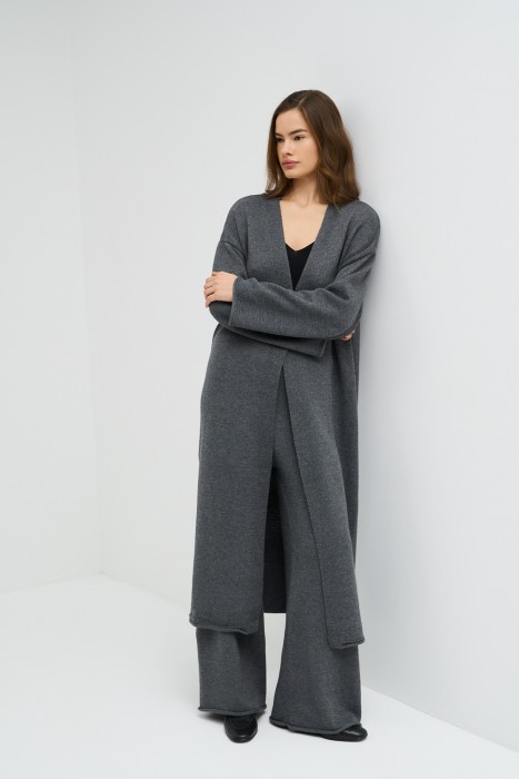 удлиненный кардиган от бренда снежная королева вид слева