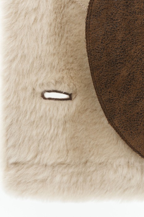 укороченная дубленка из овчины по цене 42290 руб вид справа