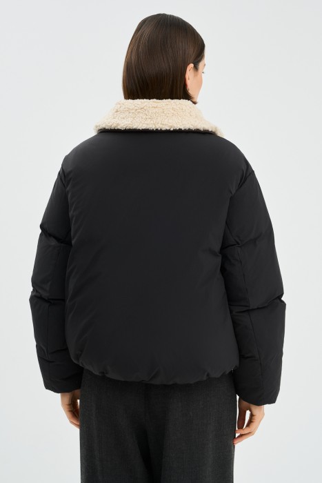 укороченная куртка с меховой отделкой по цене 6190 руб вид справа