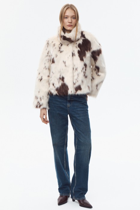 укороченная шуба из искусственного меха 811139003 фотография