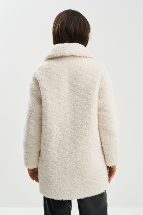 укороченная шуба из шерсти по цене 8150 руб вид справа