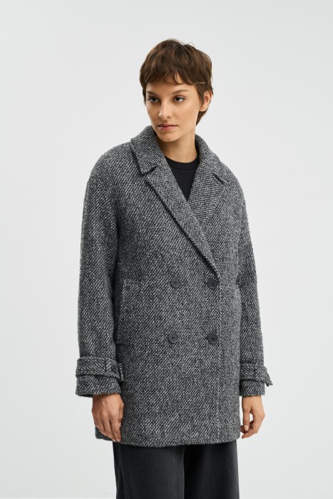 укороченное пальто с капюшоном от бренда снежная королева вид слева