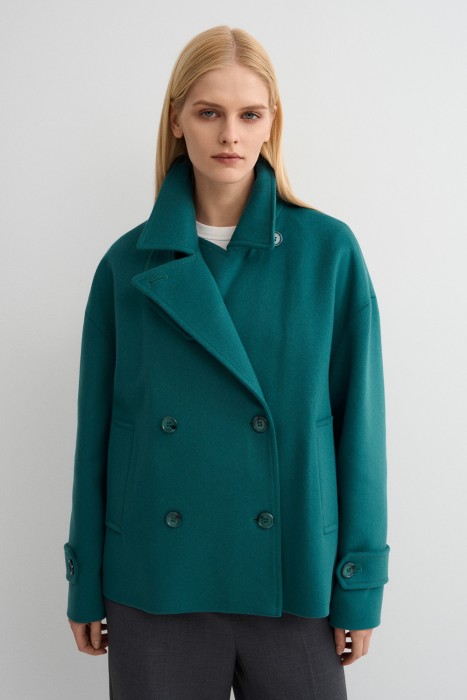 укороченное пальто от бренда снежная королева вид слева