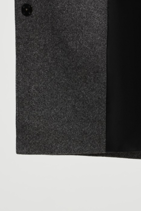 укороченное пальто из россии вид сбоку