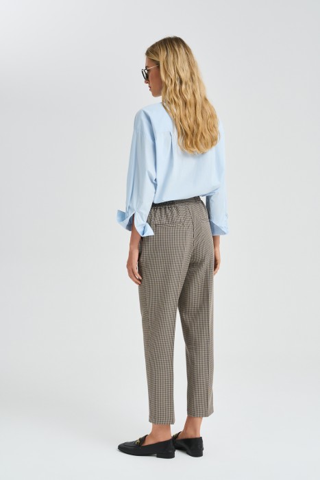 укороченные брюки в клетку по цене 1780 руб вид справа