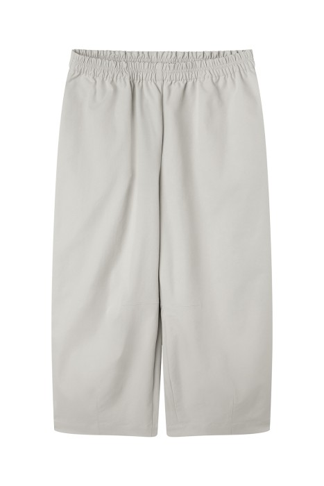 укороченные брюки из россии вид сбоку