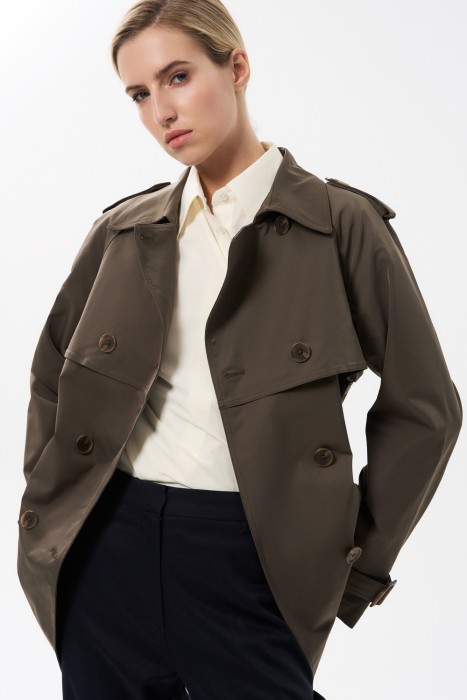 укороченный тренч от бренда снежная королева вид слева