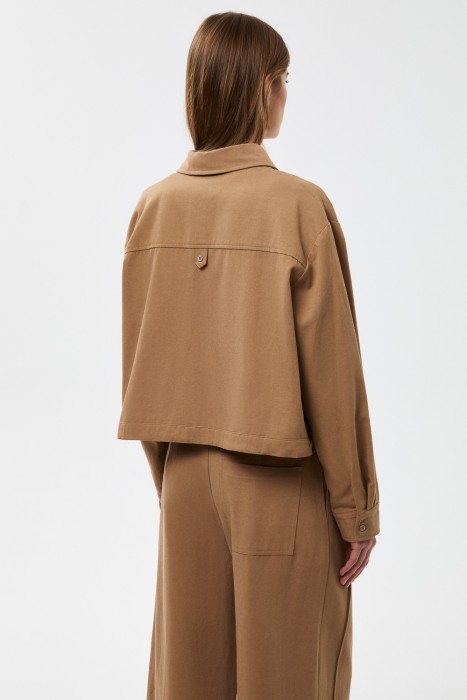 укороченный жакет по цене 4520 руб вид справа