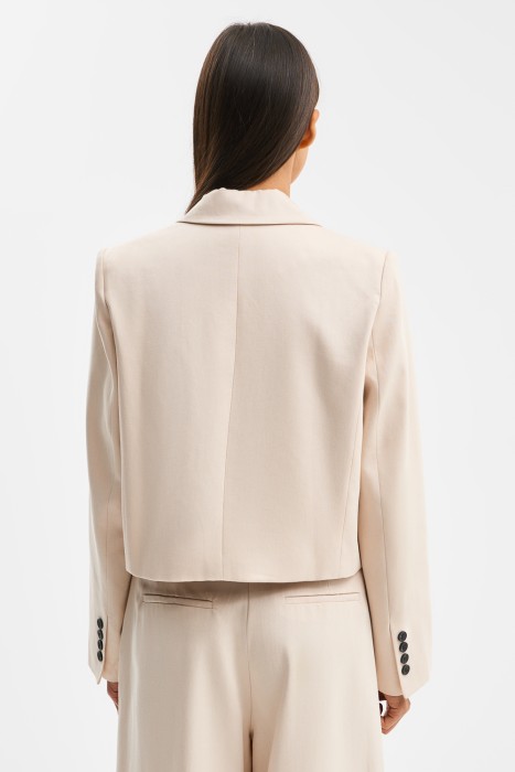 укороченный жакет по цене 2760 руб вид справа