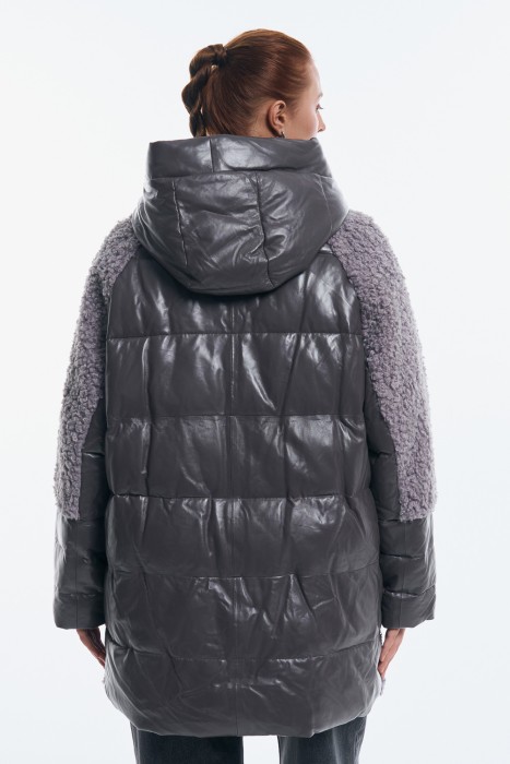 утепленная кожаная куртка с капюшоном по цене 11410 руб вид справа