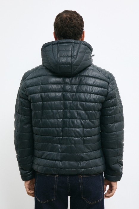 утепленная кожаная куртка с капюшоном по цене 11000 руб вид справа