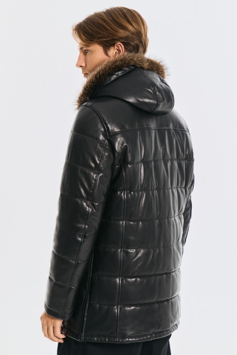 утепленная кожаная куртка с капюшоном по цене 19980 руб вид справа