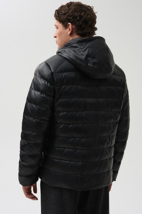 утепленная кожаная куртка с капюшоном по цене 9370 руб вид справа