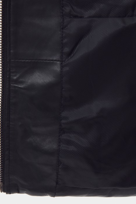 утепленная кожаная куртка с капюшоном по цене 15360 руб вид справа