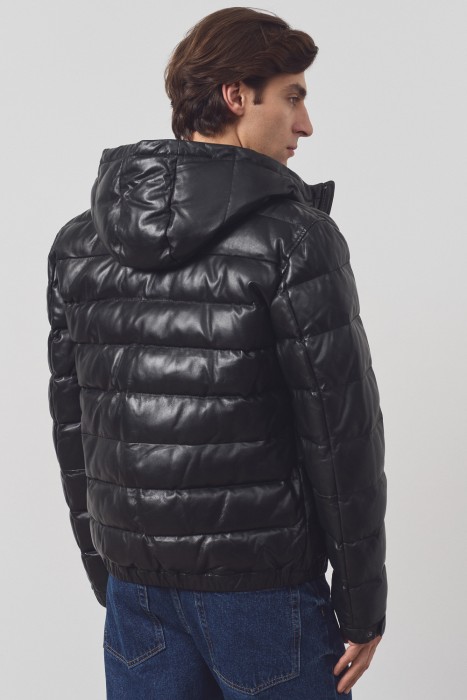 утепленная кожаная куртка с капюшоном по цене 11000 руб вид справа