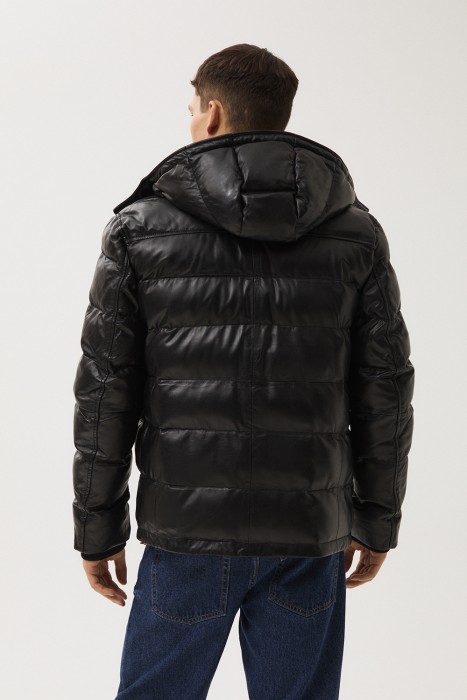 утепленная кожаная куртка с капюшоном по цене 8890 руб вид справа