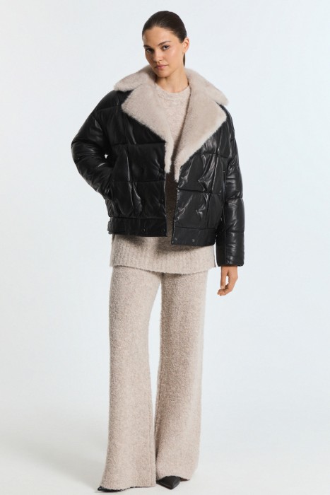 утепленная кожаная куртка с меховой отделкой из россии вид сбоку