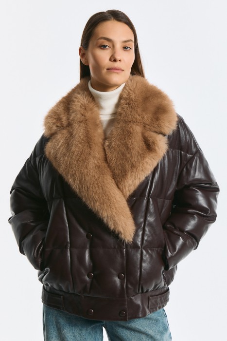 утепленная кожаная куртка с меховой отделкой 778327003 фотография