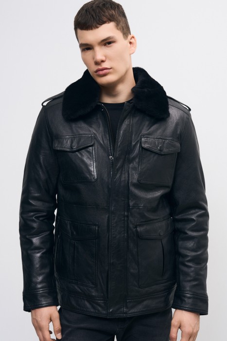 утепленная кожаная куртка от бренда снежная королева вид слева