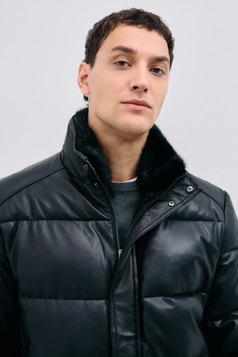 утепленная кожаная куртка из россии вид сбоку