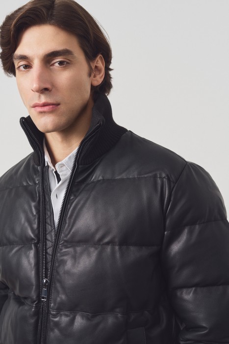 утепленная кожаная куртка из россии вид сбоку