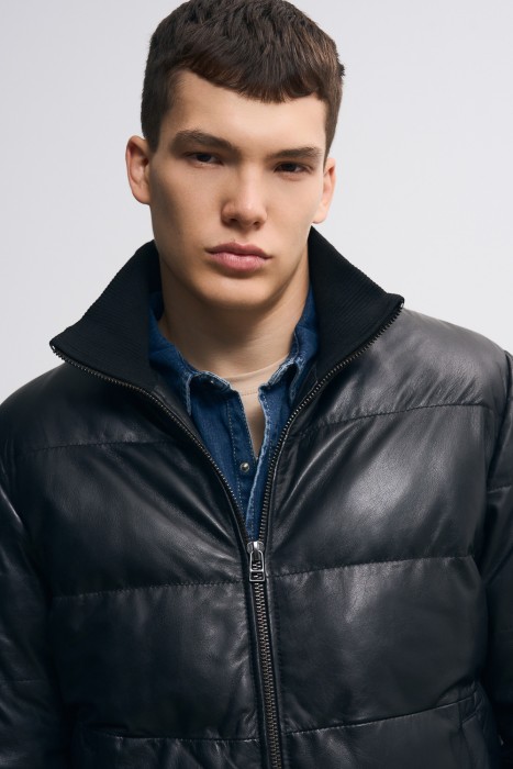 утепленная кожаная куртка из россии вид сбоку