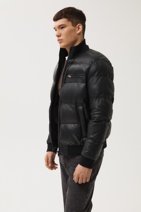 утепленная кожаная куртка из россии вид сбоку