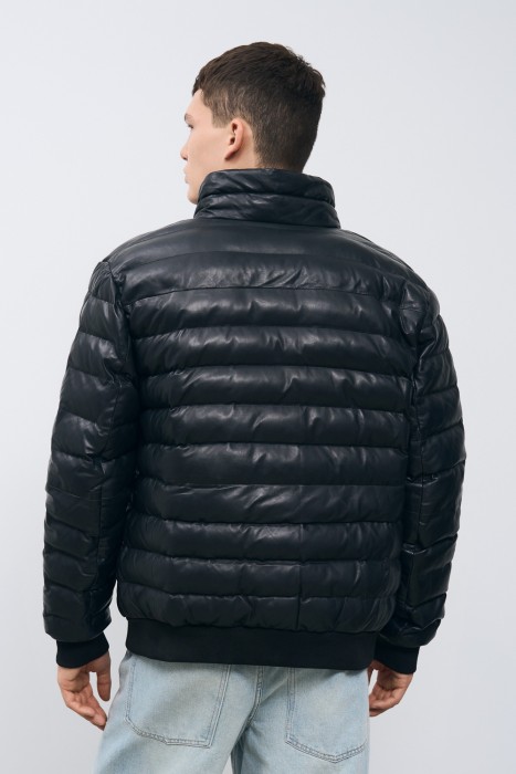 утепленная кожаная куртка по цене 8960 руб вид справа