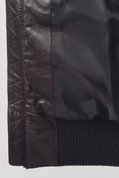 утепленная кожаная куртка из россии вид сбоку