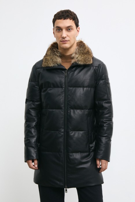 утепленная кожаная куртка от бренда снежная королева вид слева