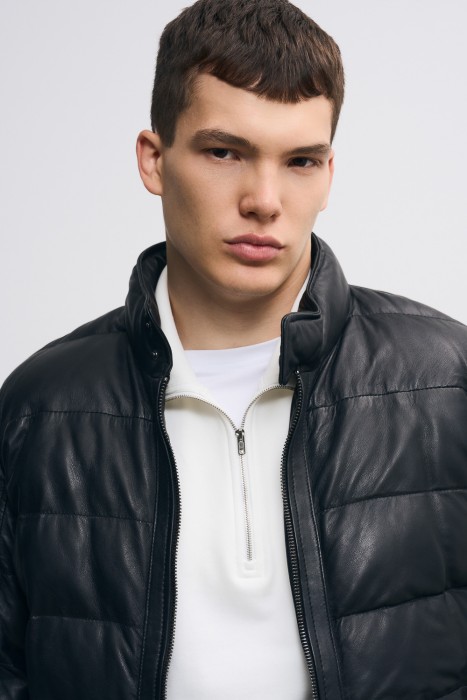 утепленная кожаная куртка из россии вид сбоку