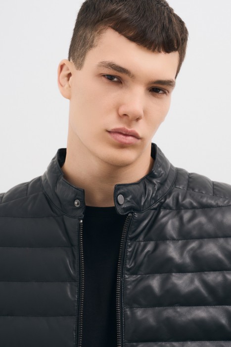 утепленная кожаная куртка из россии вид сбоку