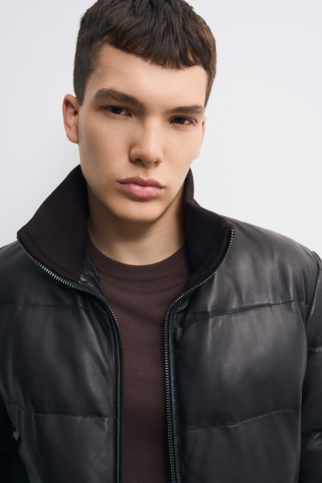 утепленная кожаная куртка из россии вид сбоку