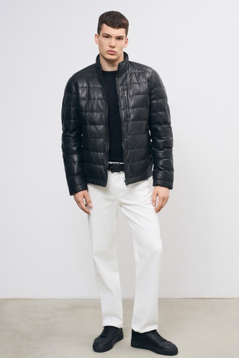 утепленная кожаная куртка от бренда снежная королева вид слева