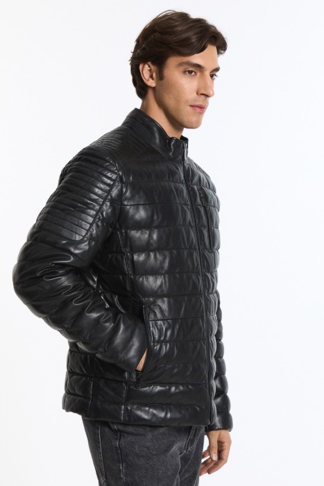 утепленная кожаная куртка из россии вид сбоку