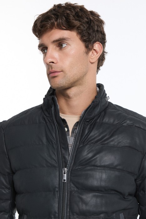 утепленная кожаная куртка из россии вид сбоку