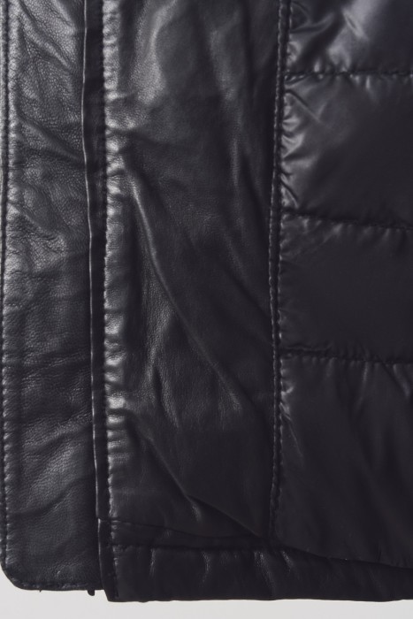 утепленная кожаная куртка по цене 9370 руб вид справа