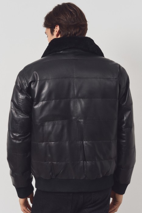 утепленная кожаная куртка от бренда снежная королева вид слева