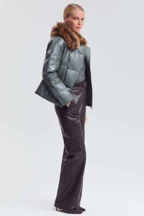 утепленная кожаная куртка по цене 14550 руб вид справа