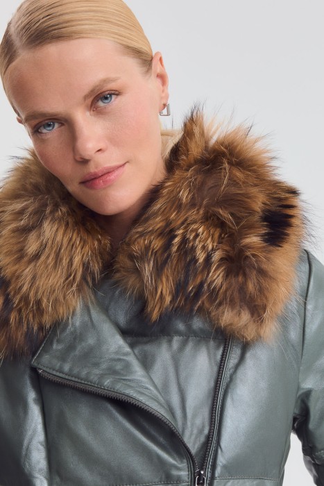 утепленная кожаная куртка из россии вид сбоку