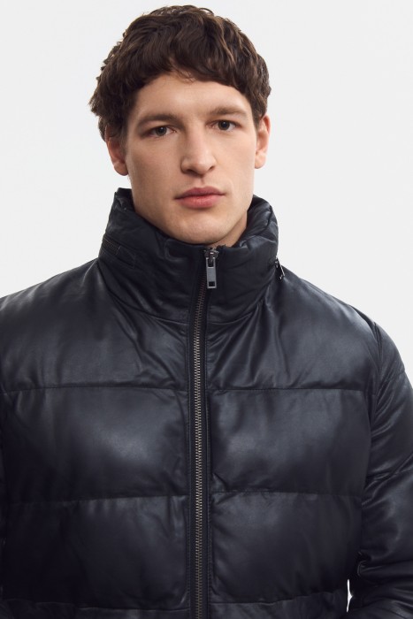 утепленная кожаная куртка из россии вид сбоку